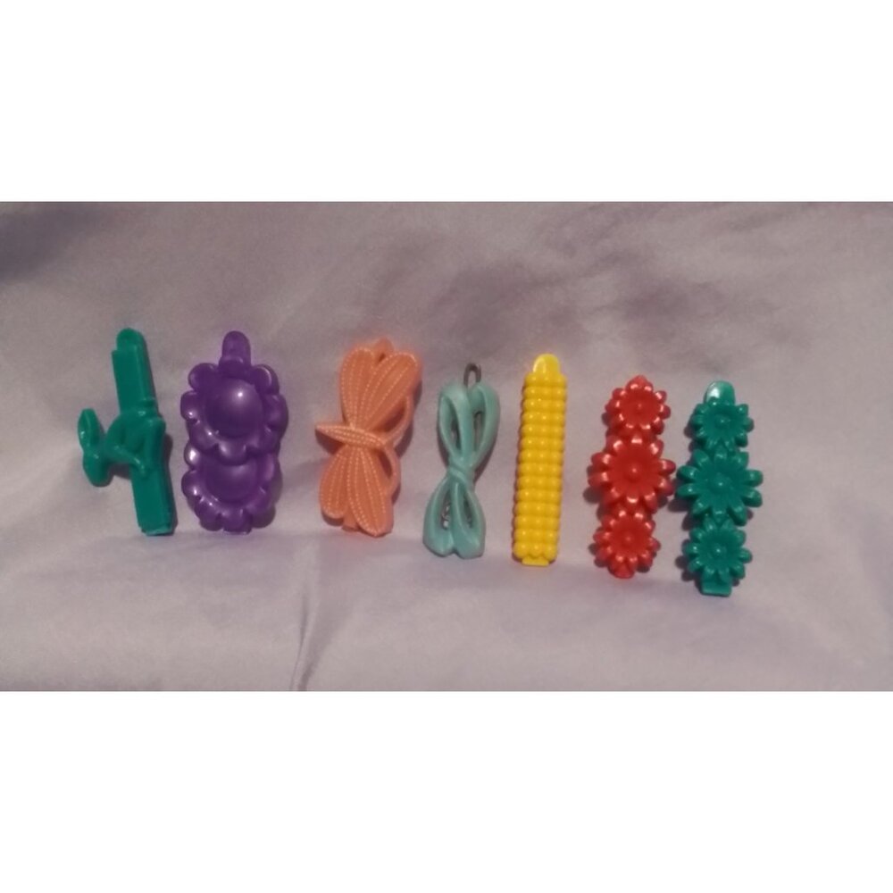 Assorted Vintage Plastic Hair Barrettes Set Of 7 In Various Colors And Shapes